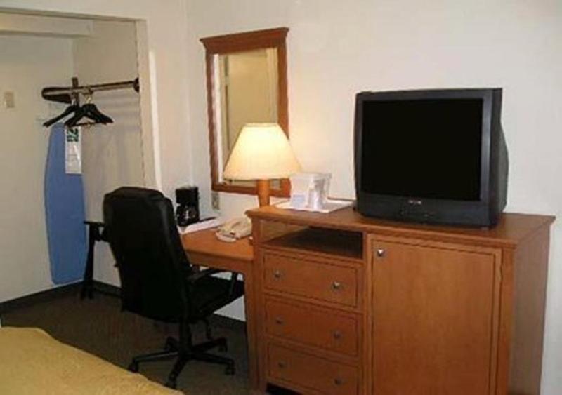 Rodeway Inn Point Pleasant Beach Екстериор снимка